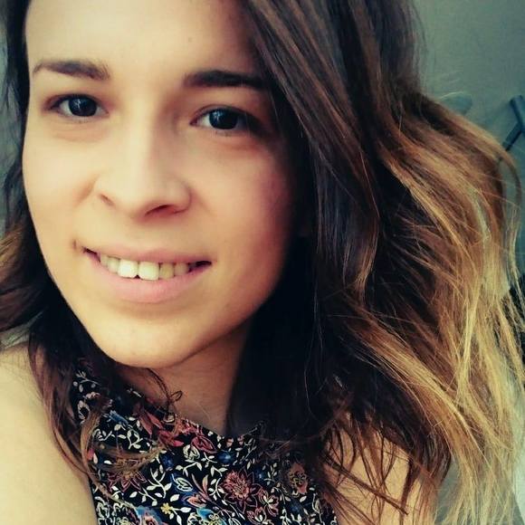 Meet your Posher, Julia - Picture 1 of 1